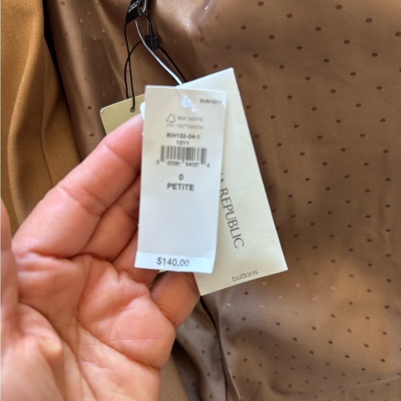 Brown Women's Blazer by Banana Republic 🪴price firm🪴 - Picture 5 of 9
